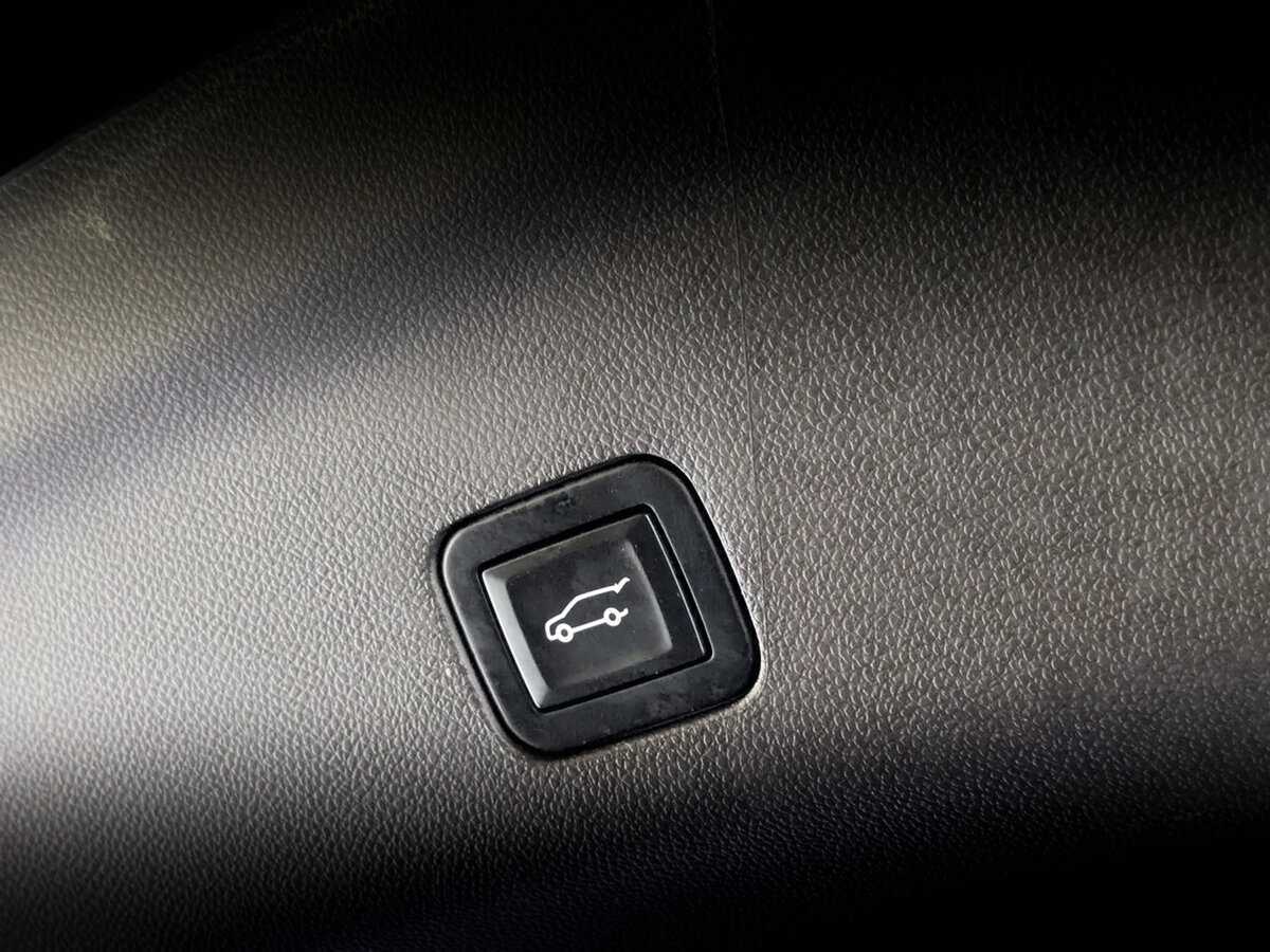 Купить Chevrolet Tahoe с пробегом. Фото: #23