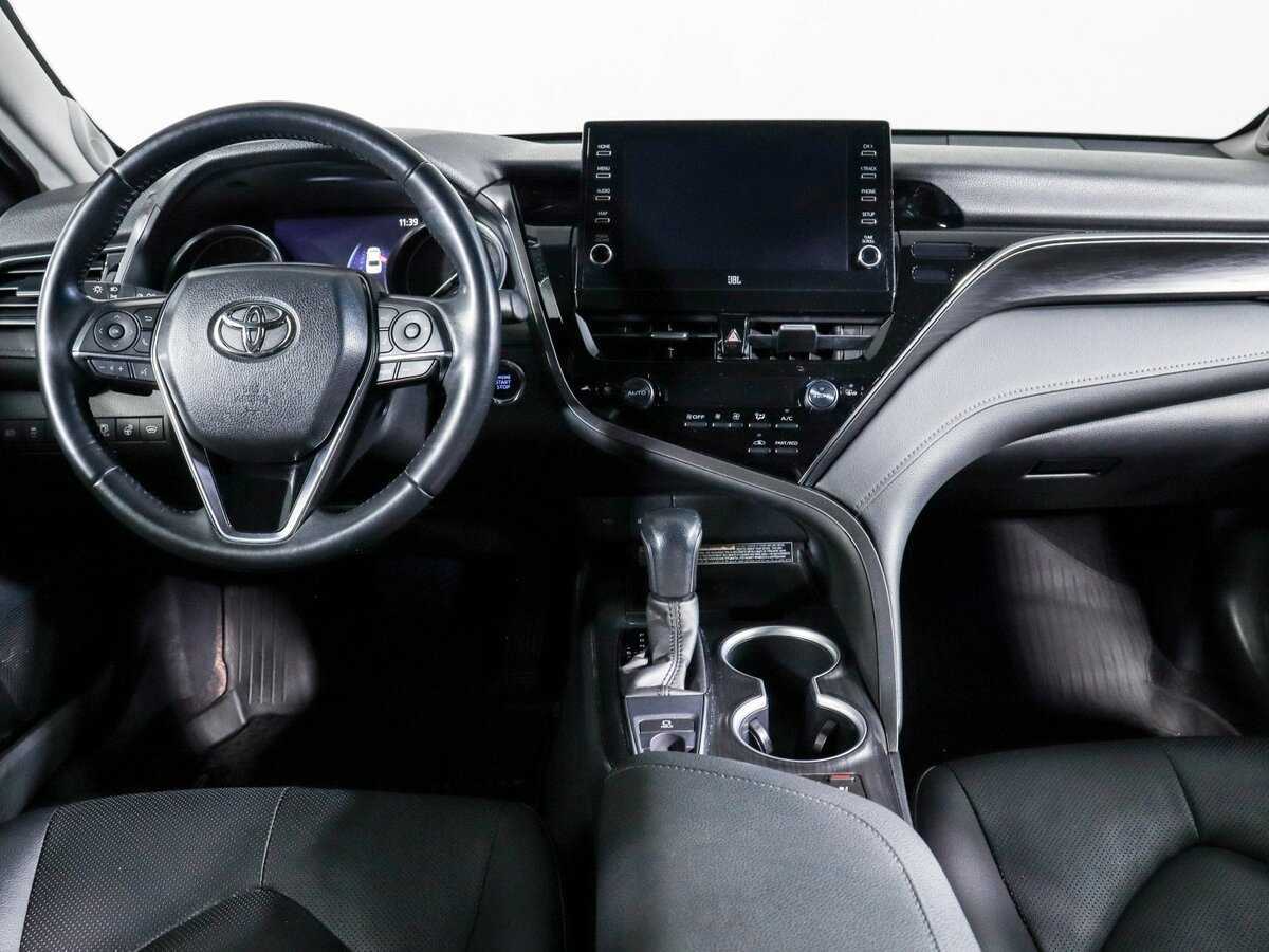 Купить Toyota Camry с пробегом. Фото: #8