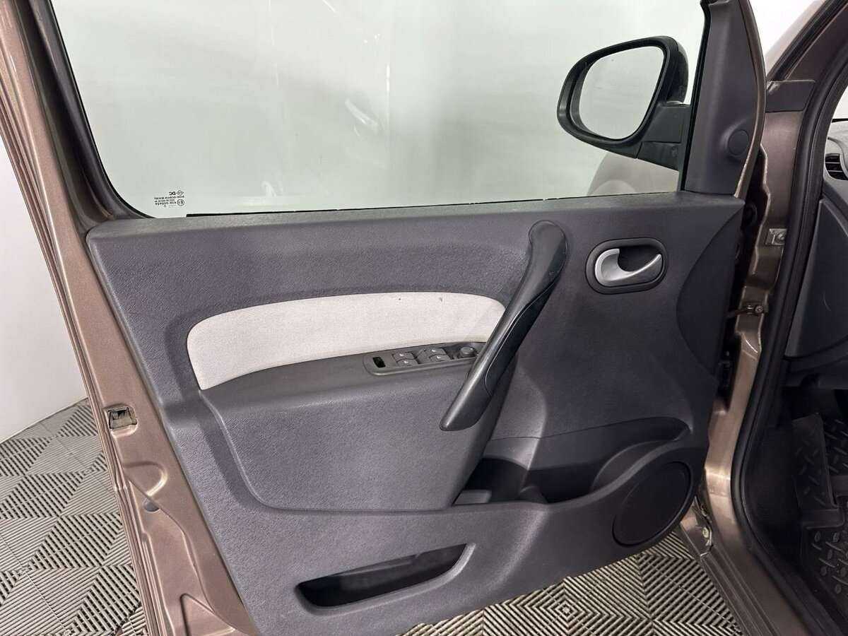 Купить Renault Kangoo с пробегом. Фото: #7