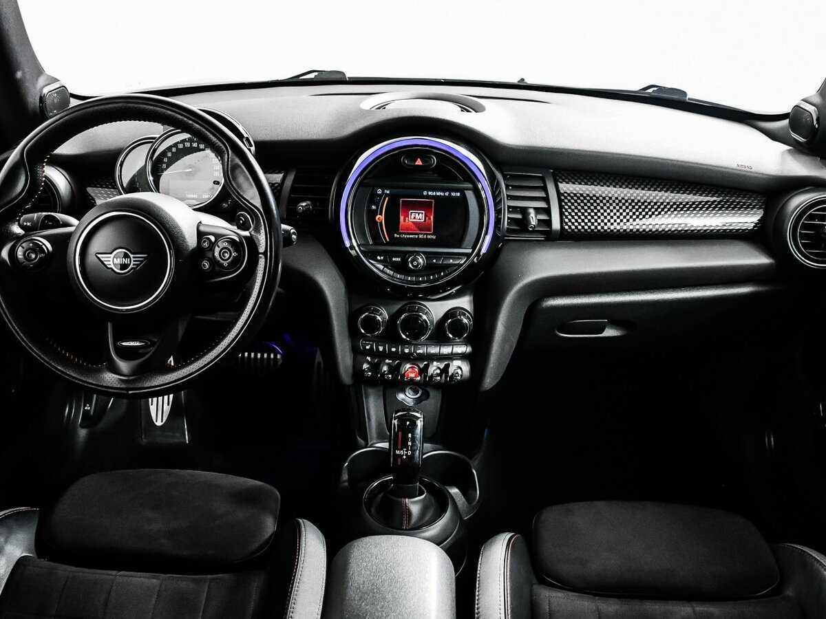 Купить Mini Hatch с пробегом. Фото: #10