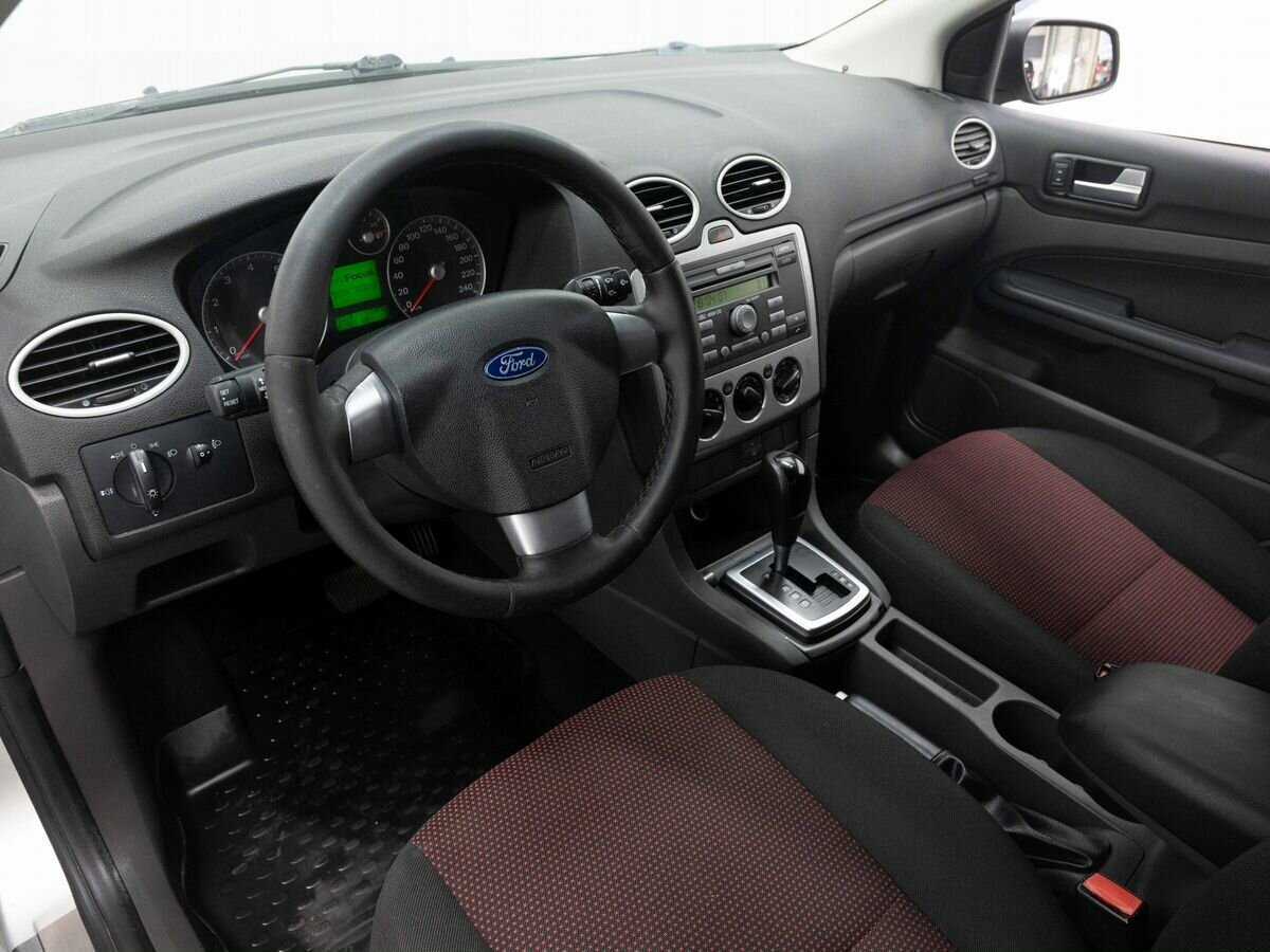 Купить Ford Focus с пробегом. Фото: #7