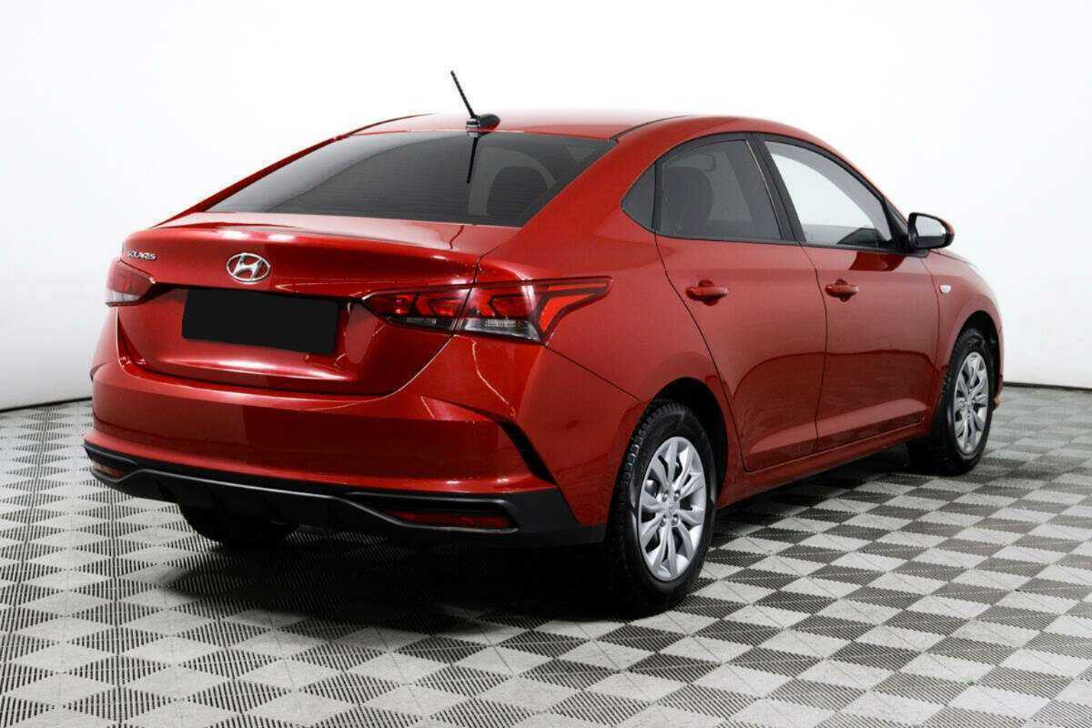 Купить Hyundai Solaris с пробегом. Фото: #4