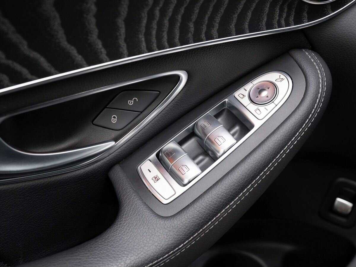 Купить Mercedes-Benz GLC с пробегом. Фото: #16
