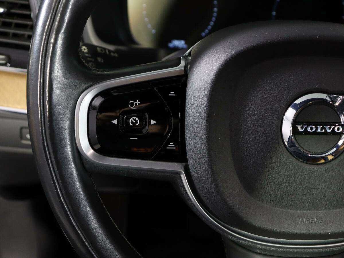 Купить Volvo XC90 с пробегом. Фото: #20