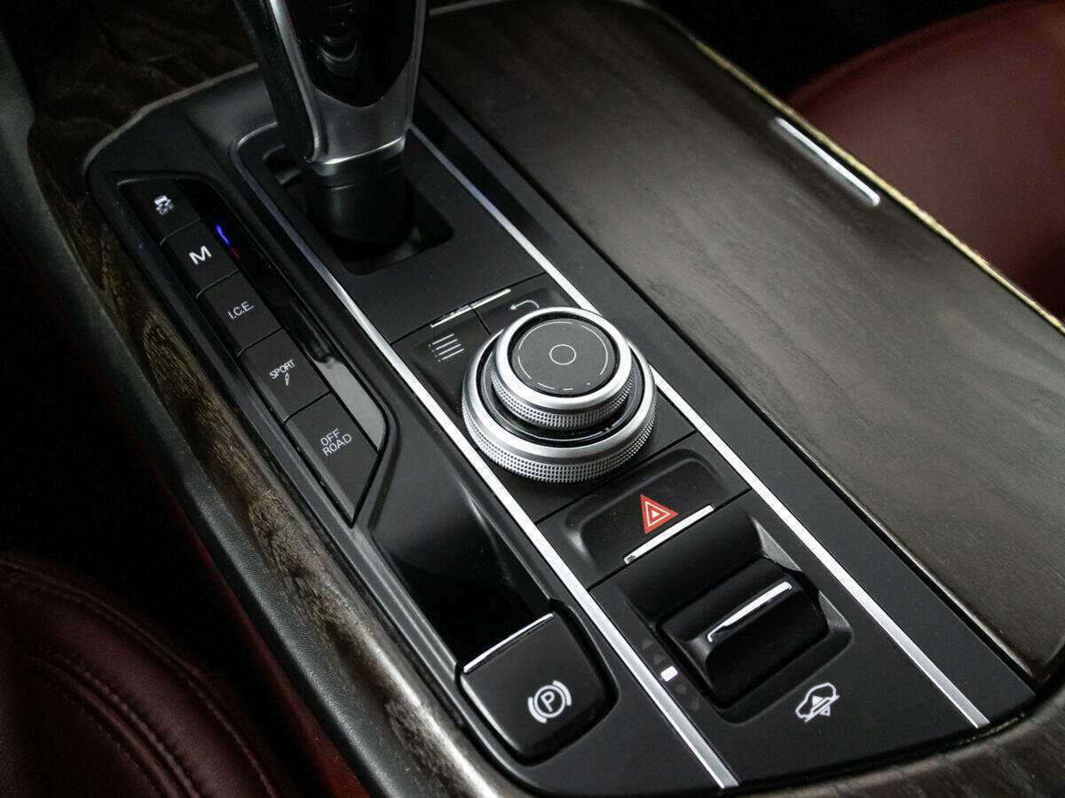 Купить Maserati Levante с пробегом. Фото: #16