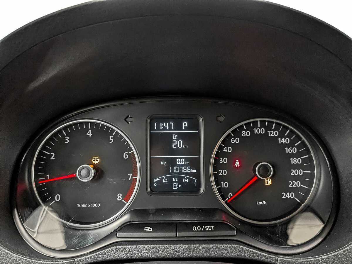 Купить Volkswagen Polo с пробегом. Фото: #12
