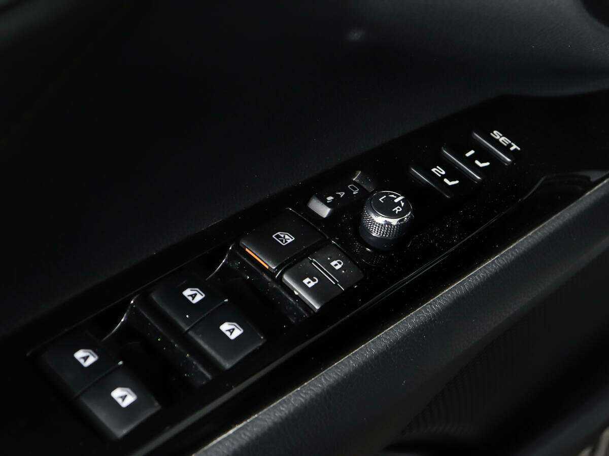 Купить Toyota Camry с пробегом. Фото: #17