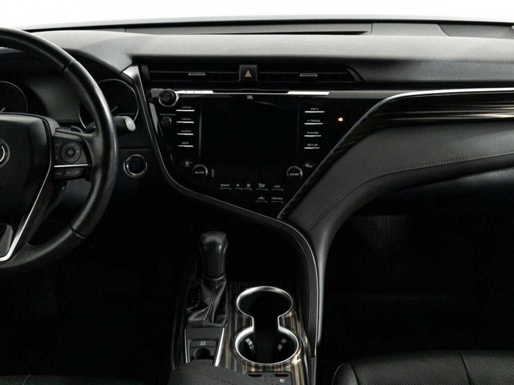 Купить Toyota Camry с пробегом. Фото: #12