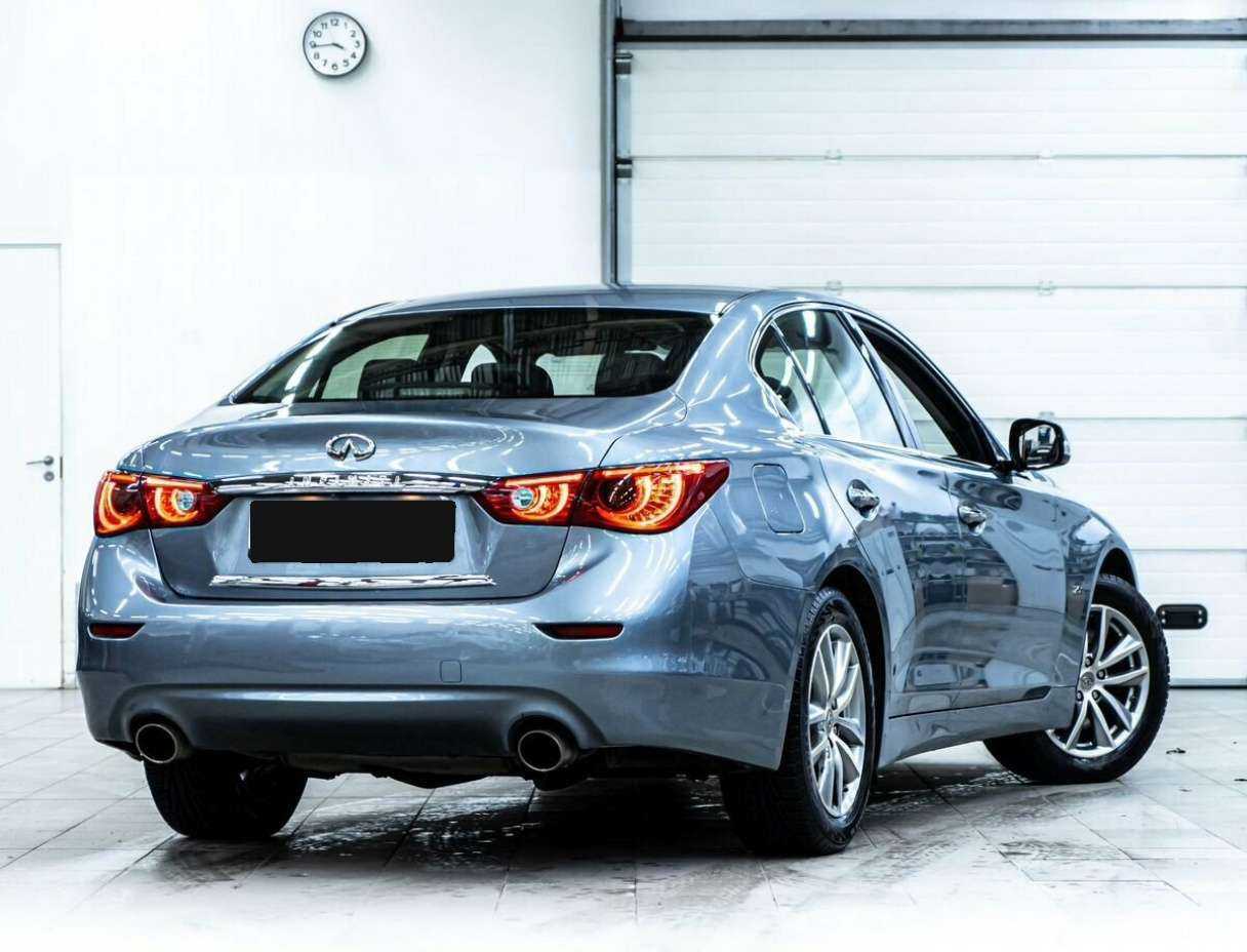 Купить Infiniti Q50 с пробегом. Фото: #2
