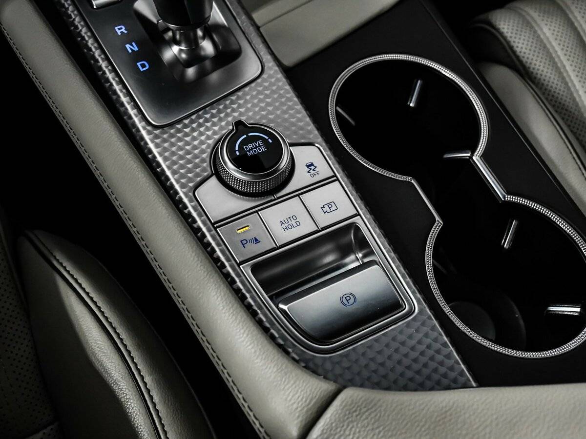 Купить Genesis G70 с пробегом. Фото: #14