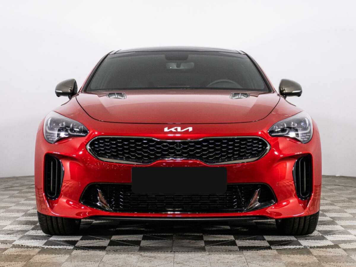 Купить Kia Stinger с пробегом. Фото: #1