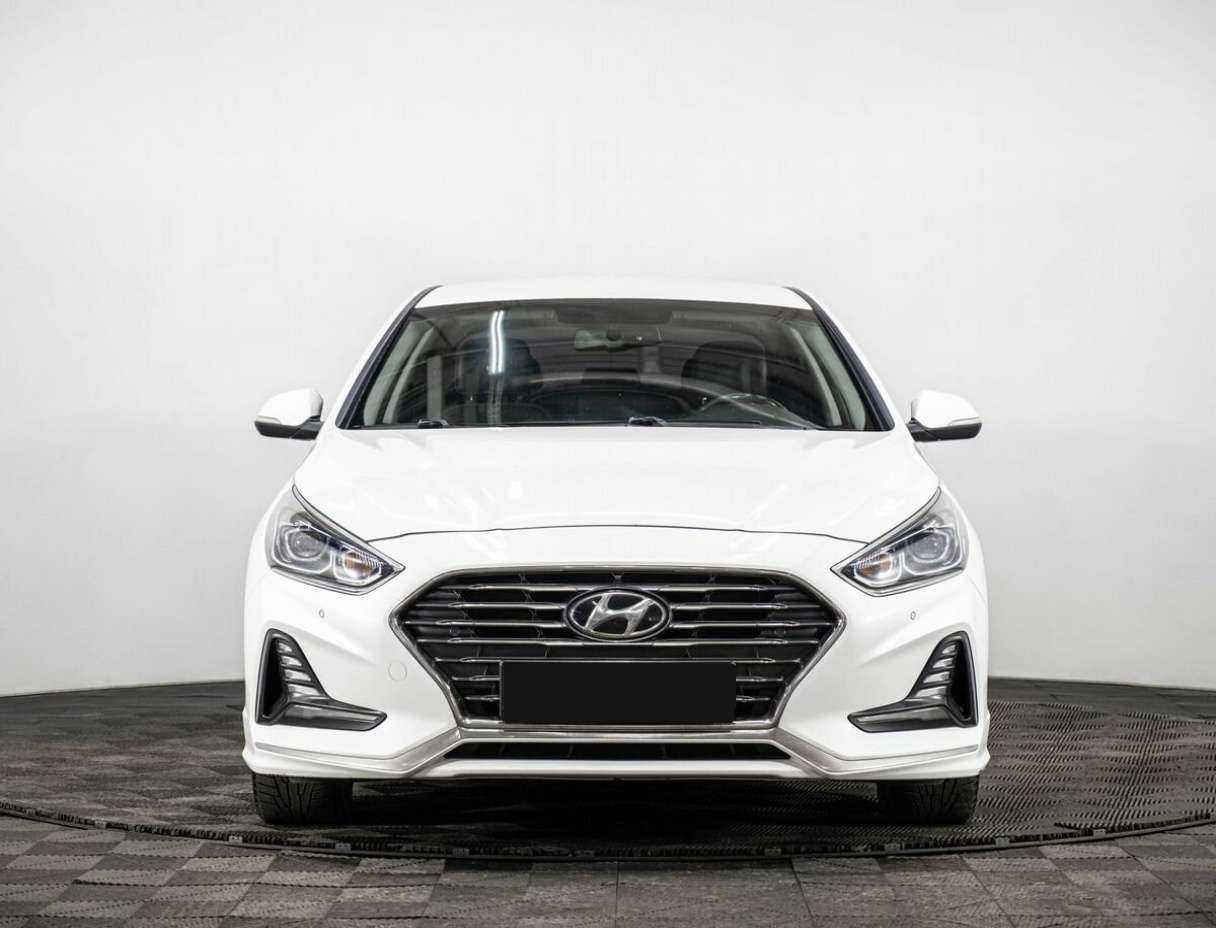 Купить Hyundai Sonata с пробегом. Фото: #1