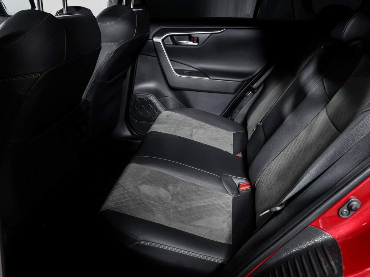 Купить Toyota RAV4 с пробегом. Фото: #9