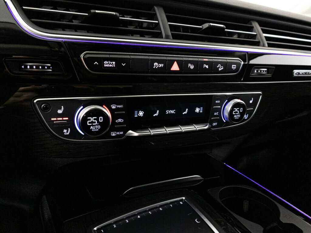 Купить Audi Q7 с пробегом. Фото: #16