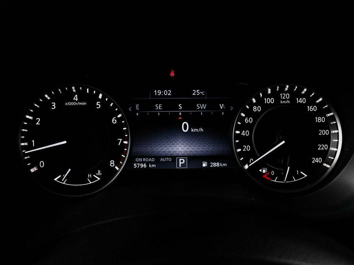 Купить Nissan Patrol с пробегом. Фото: #10