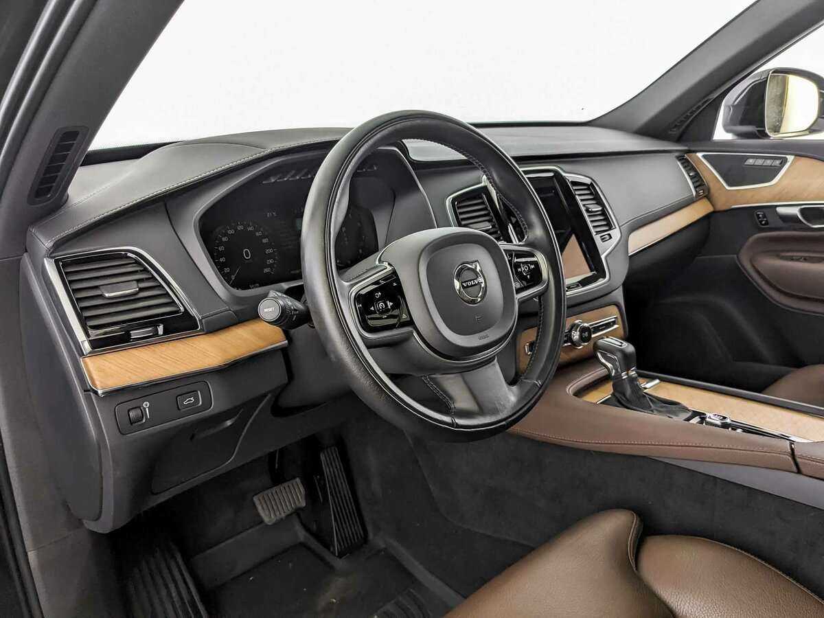 Купить Volvo XC90 с пробегом. Фото: #12