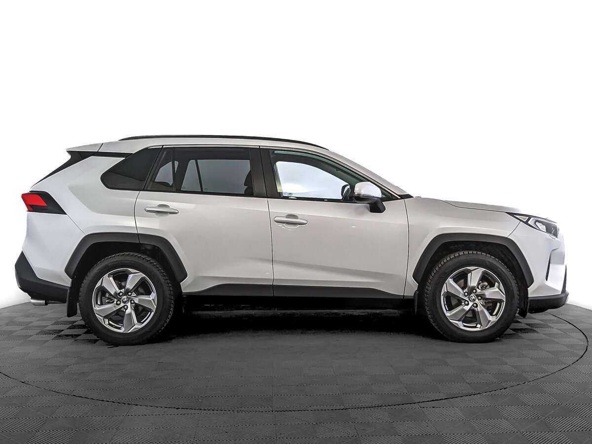 Купить Toyota RAV4 с пробегом. Фото: #3