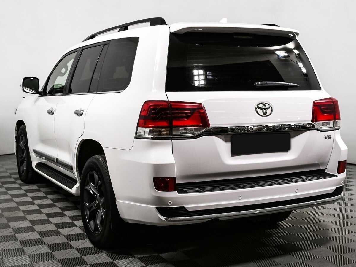 Купить Toyota Land Cruiser с пробегом. Фото: #6