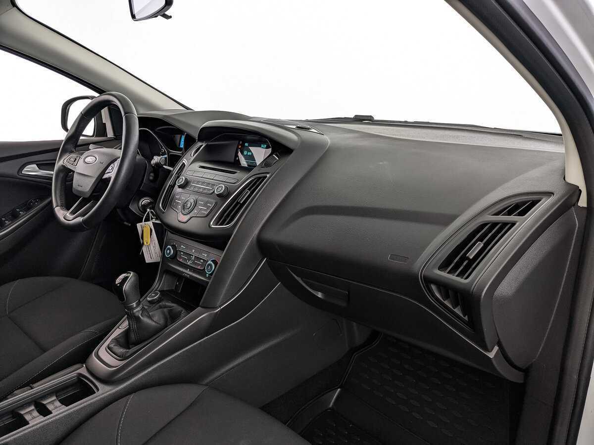 Купить Ford Focus с пробегом. Фото: #8