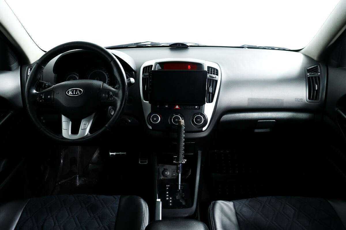 Купить Kia Ceed с пробегом. Фото: #10