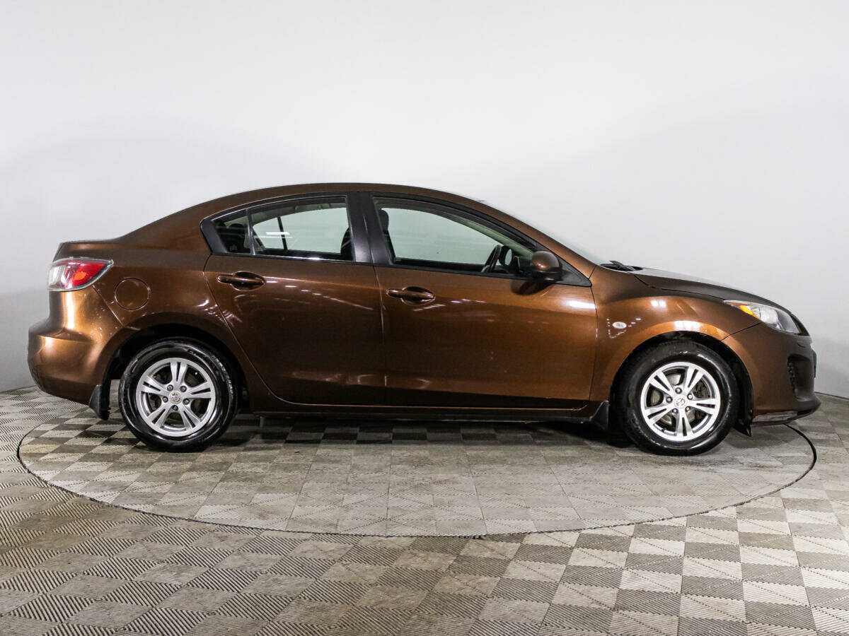Купить Mazda 3 с пробегом. Фото: #3