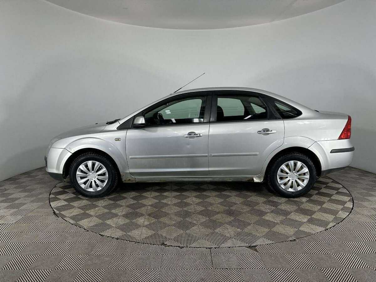 Купить Ford Focus с пробегом. Фото: #4