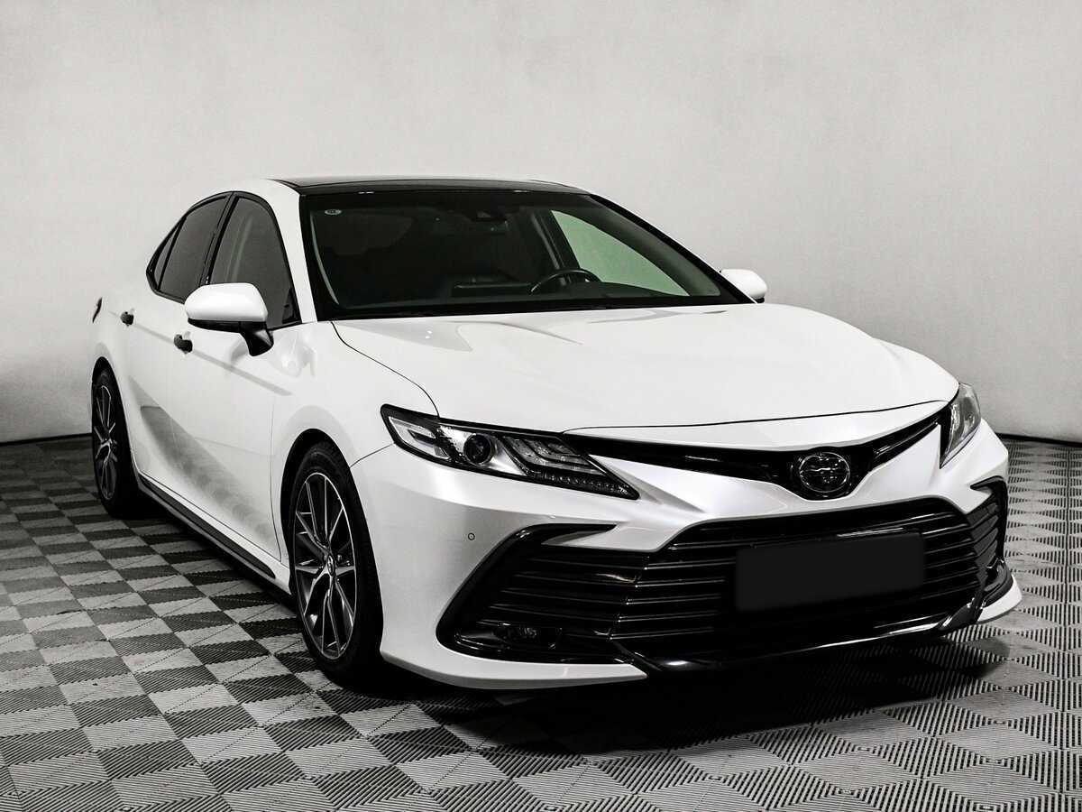Купить Toyota Camry с пробегом. Фото: #2