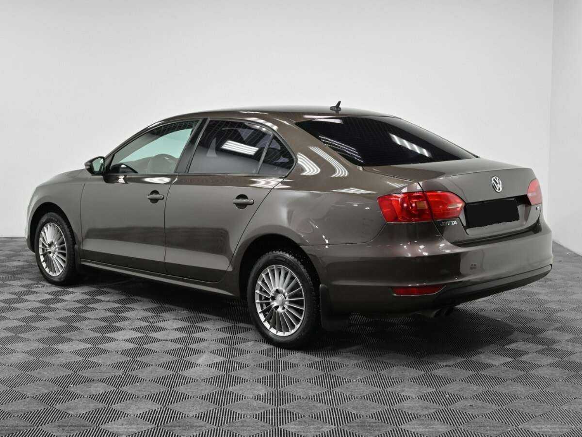 Купить Volkswagen Jetta с пробегом. Фото: #3