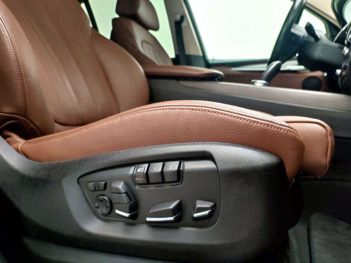 Купить BMW X5 с пробегом. Фото: #12