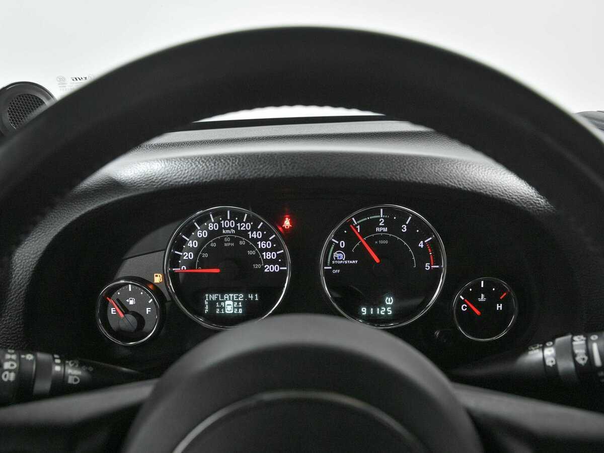 Купить Jeep Wrangler с пробегом. Фото: #6