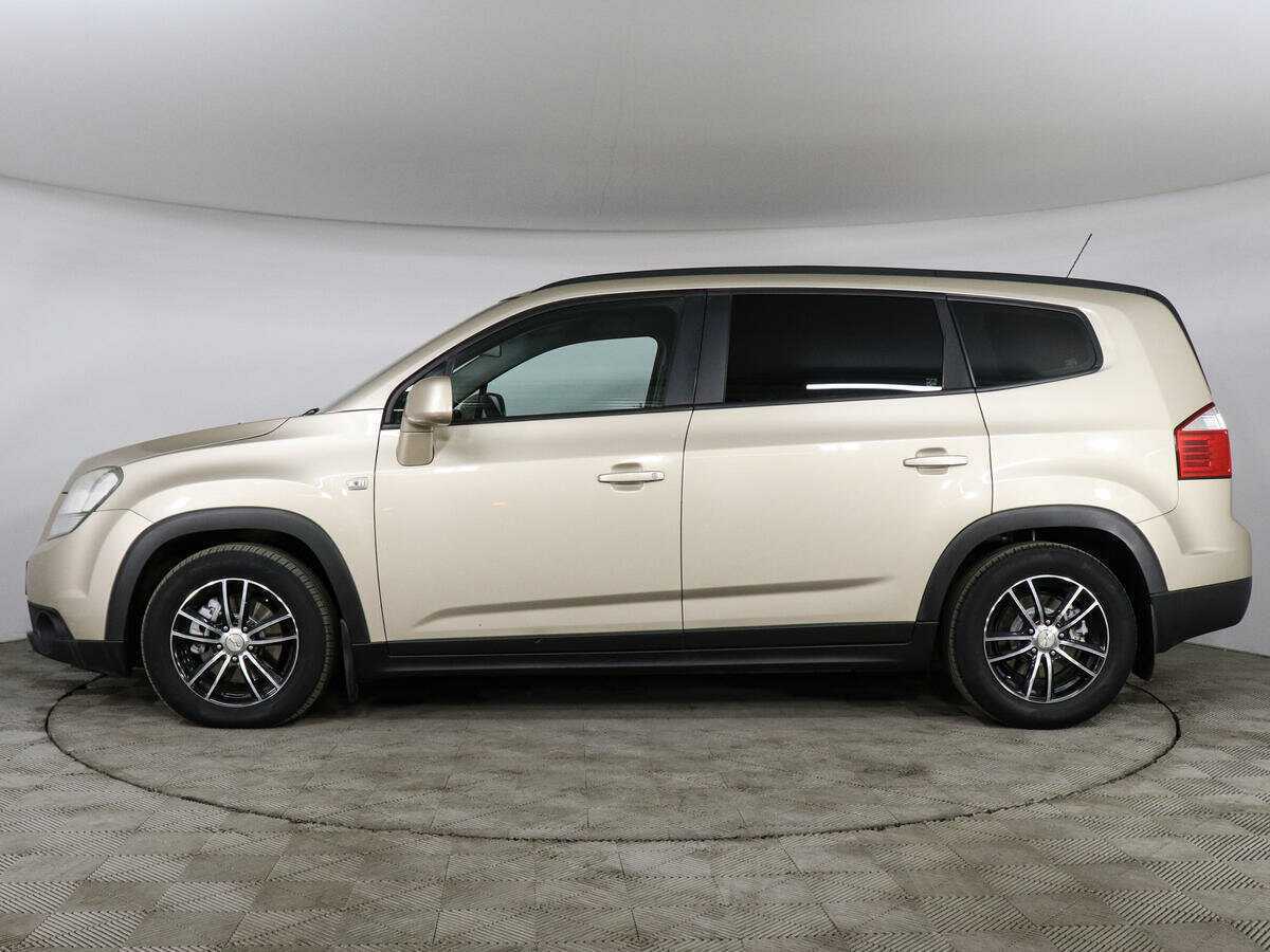 Купить Chevrolet Orlando с пробегом. Фото: #7