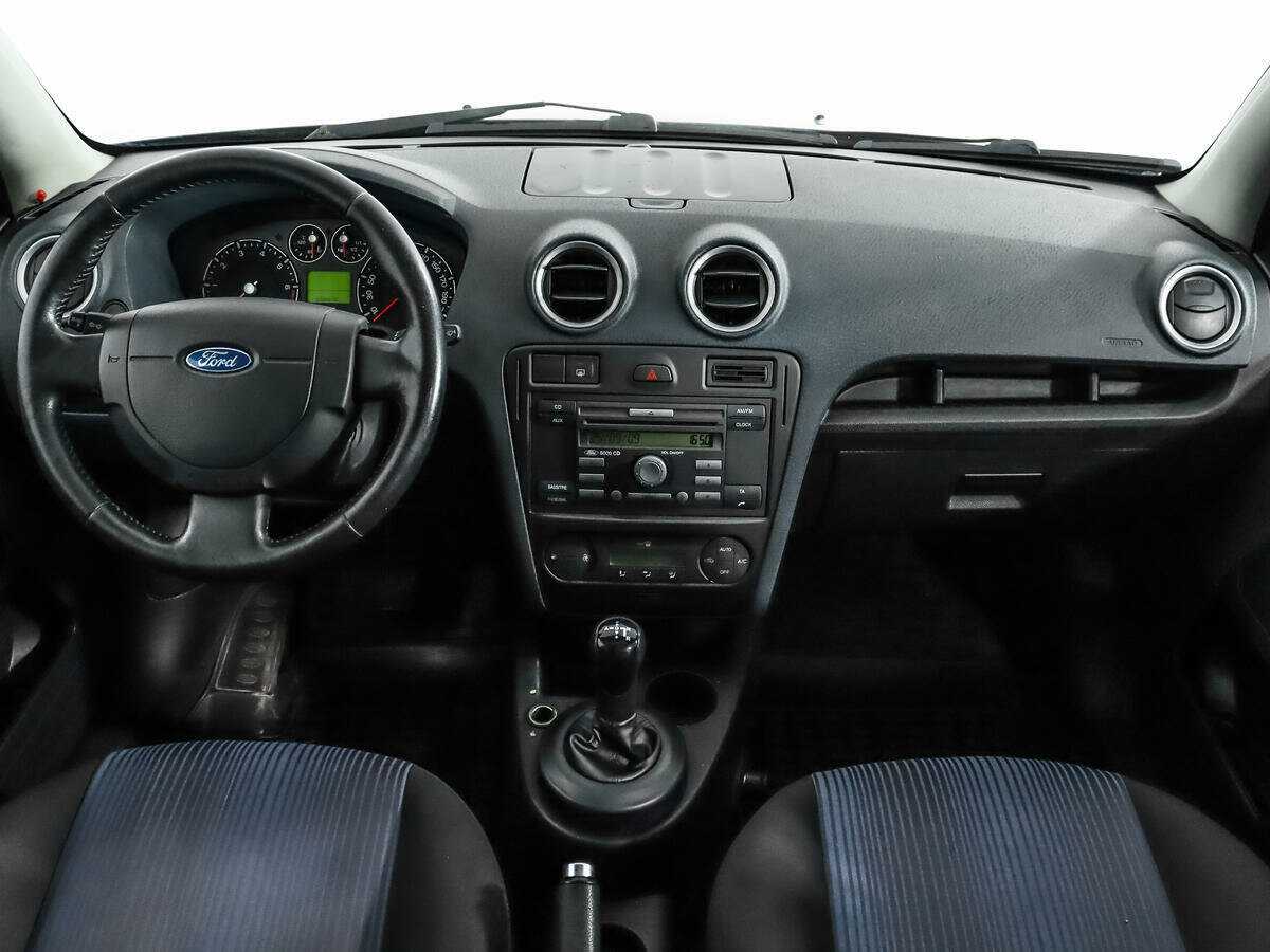 Купить Ford Fusion с пробегом. Фото: #11
