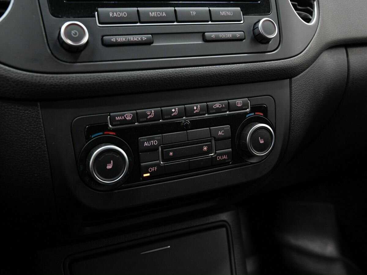 Купить Volkswagen Golf Plus с пробегом. Фото: #17