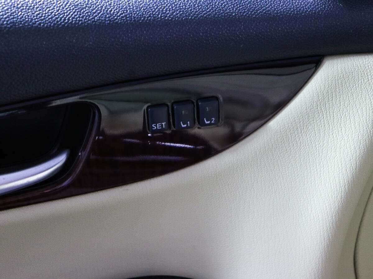 Купить Infiniti QX50 с пробегом. Фото: #21