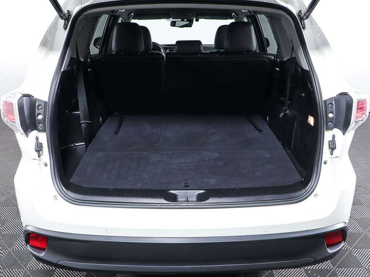 Купить Toyota Highlander с пробегом. Фото: #8