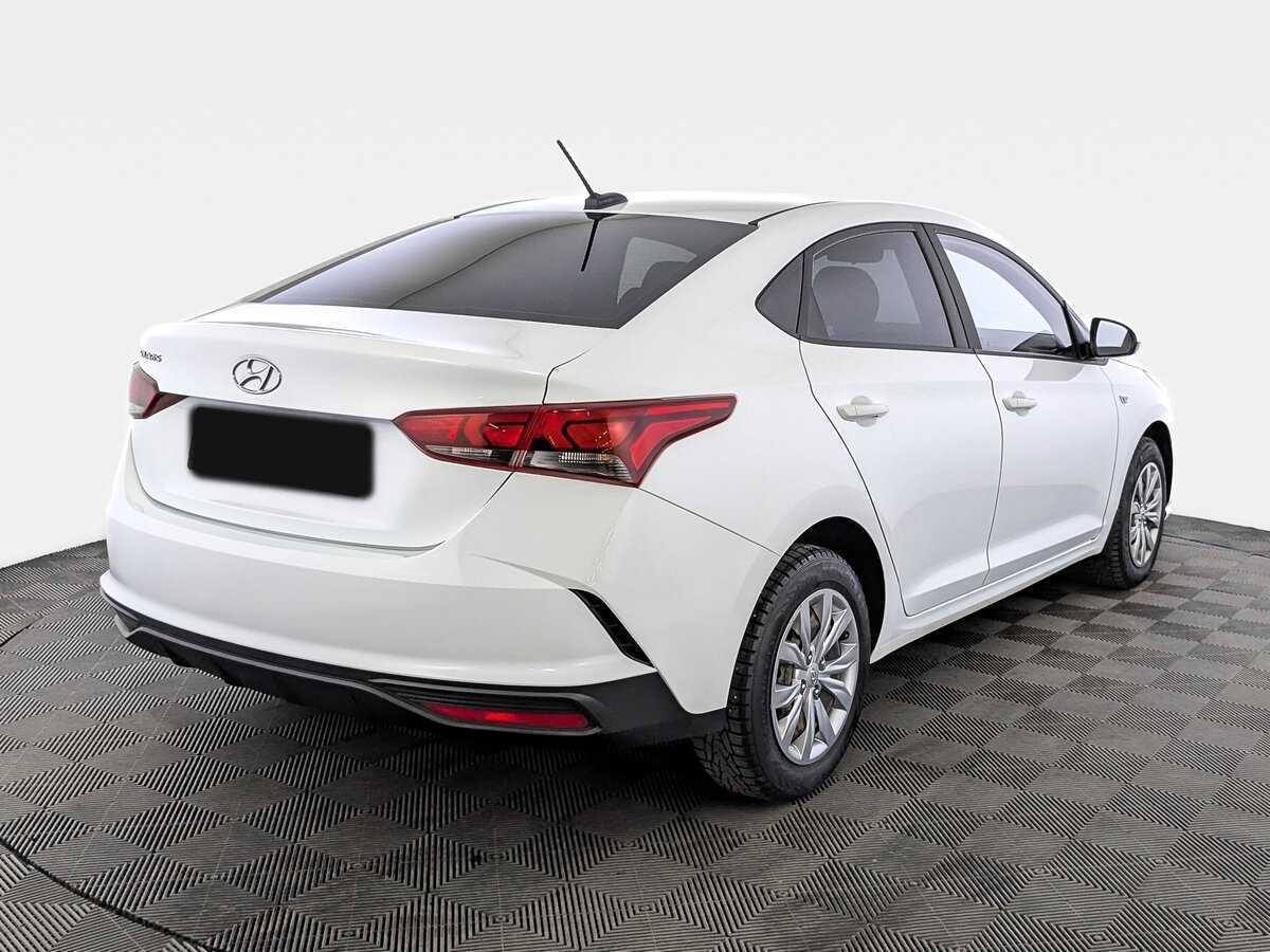 Купить Hyundai Solaris с пробегом. Фото: #4