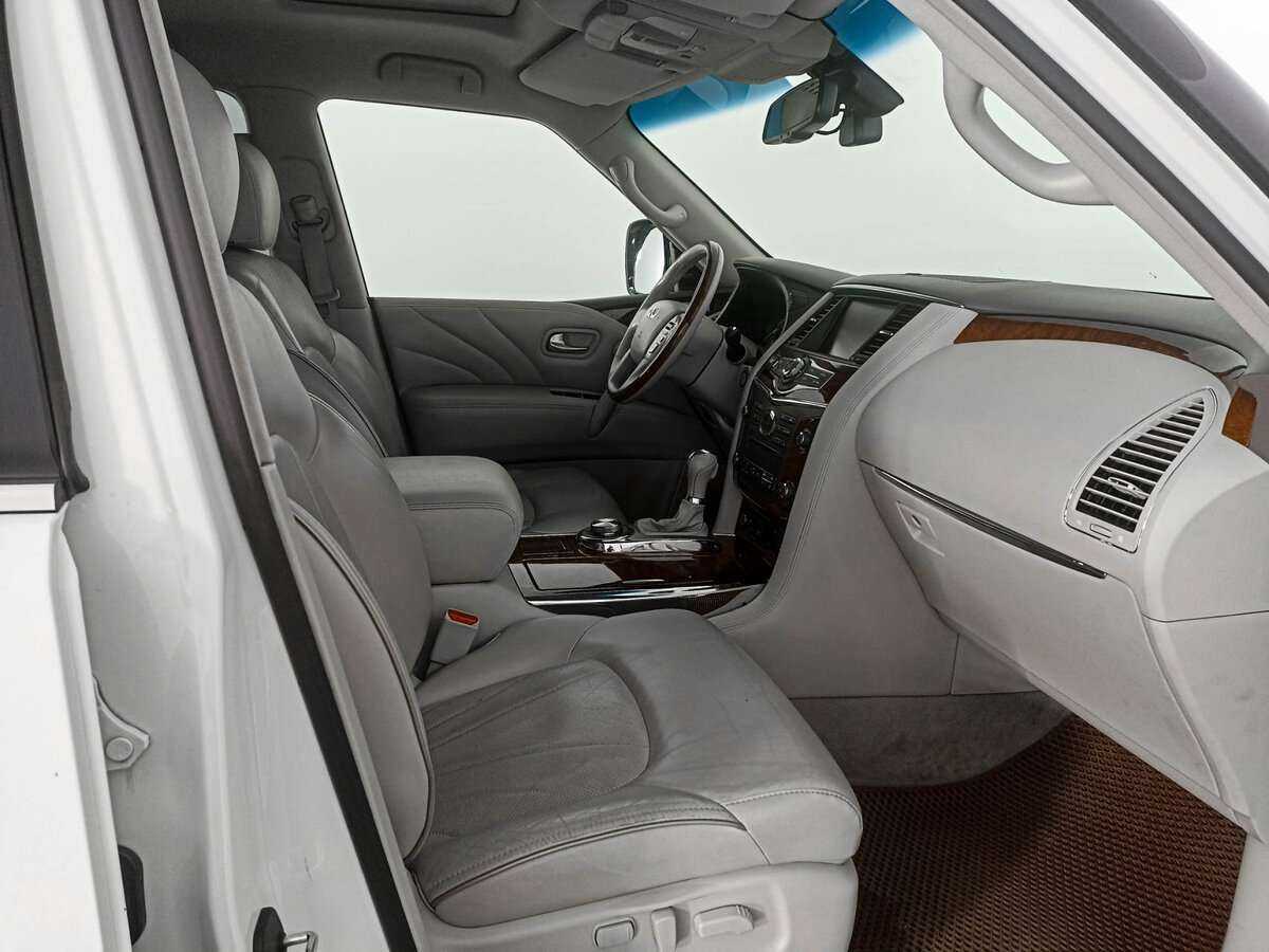 Купить Infiniti QX80 с пробегом. Фото: #10