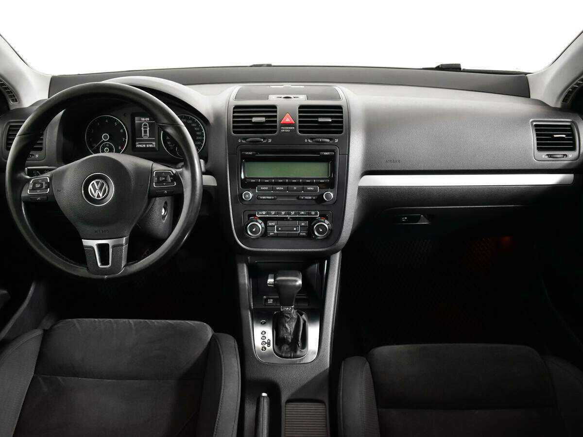Купить Volkswagen Jetta с пробегом. Фото: #11