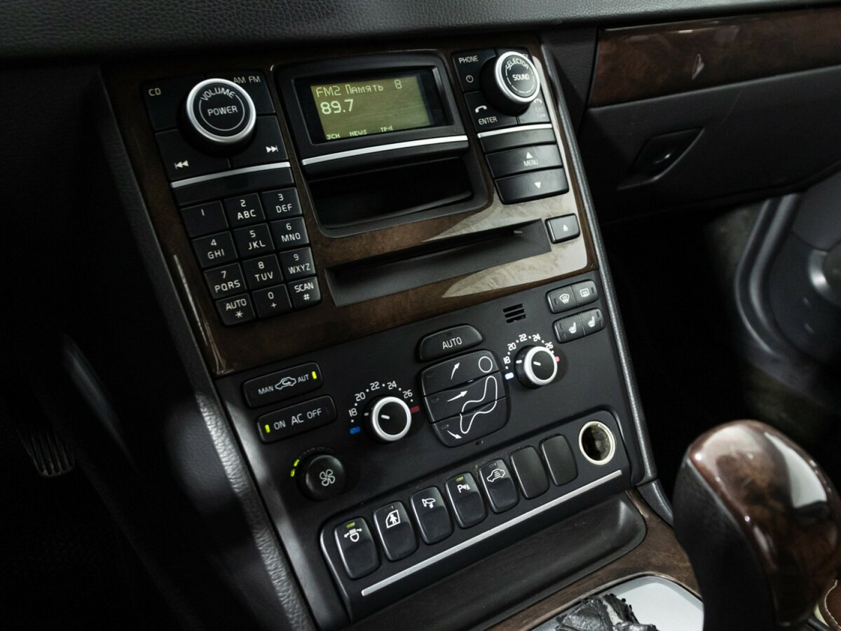 Купить Volvo XC90 с пробегом. Фото: #13