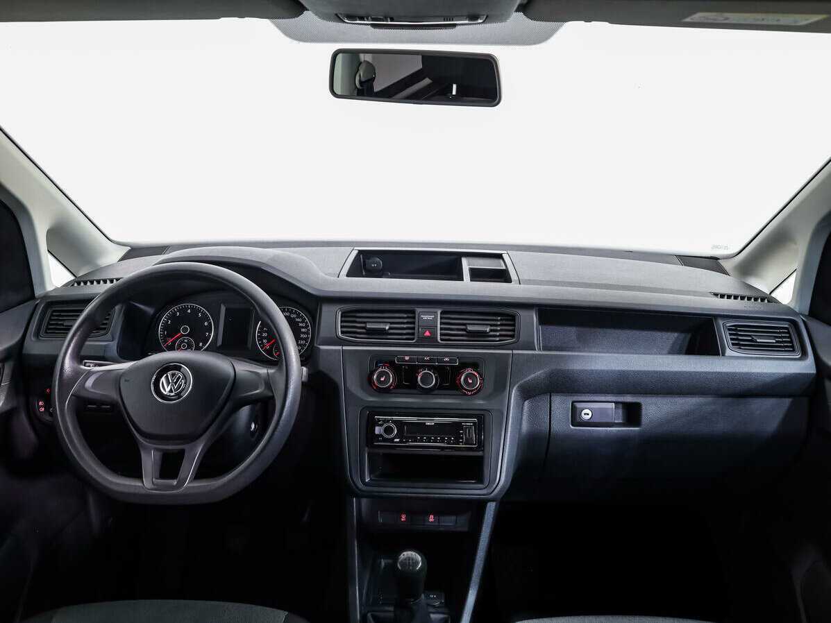 Купить Volkswagen Caddy с пробегом. Фото: #8