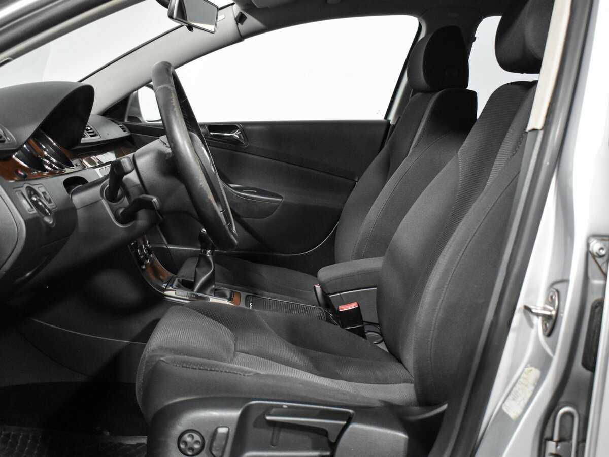Купить Volkswagen Passat с пробегом. Фото: #7