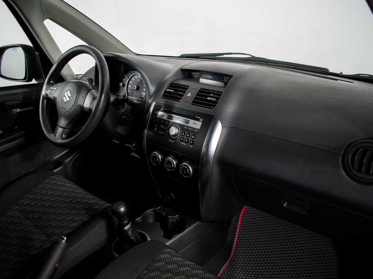 Купить Suzuki SX4 с пробегом. Фото: #6