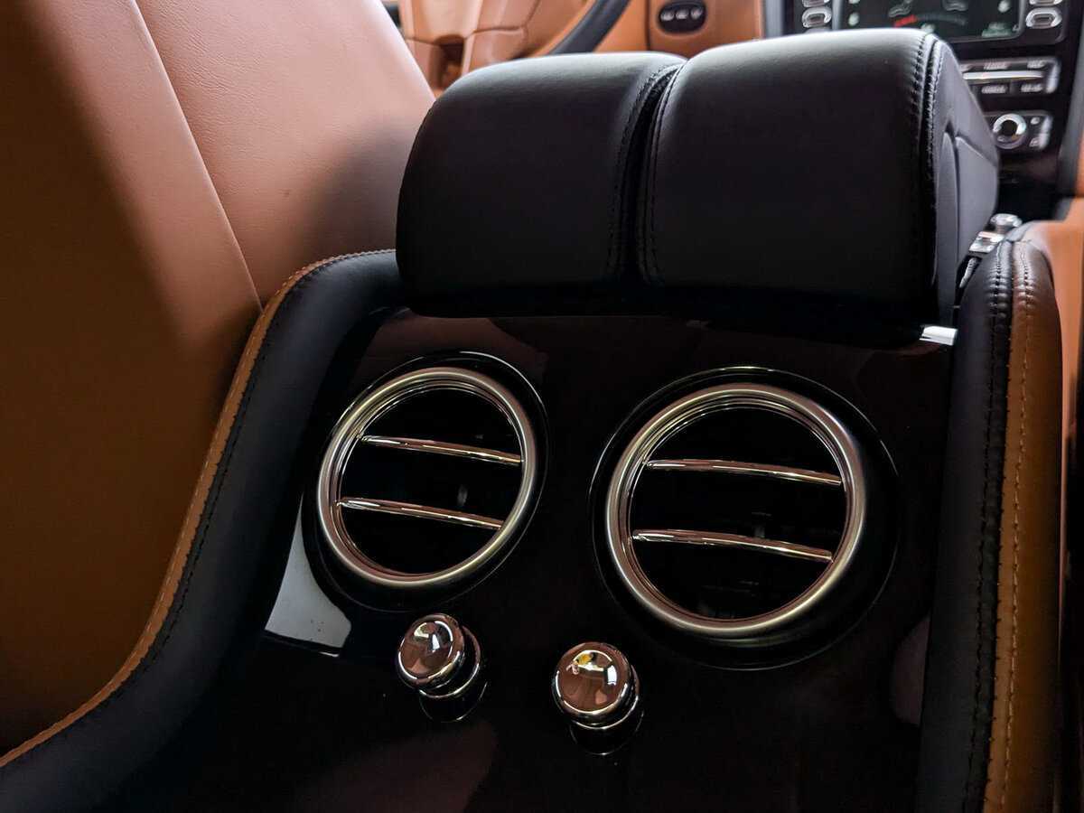 Купить Bentley Continental GT с пробегом. Фото: #28