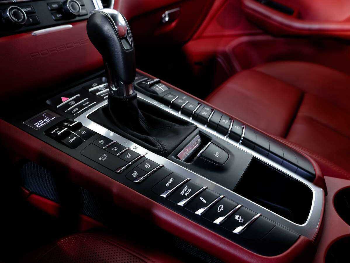 Купить Porsche Macan с пробегом. Фото: #22