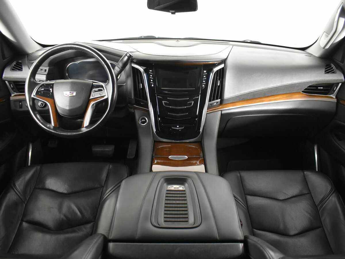 Купить Cadillac Escalade с пробегом. Фото: #15