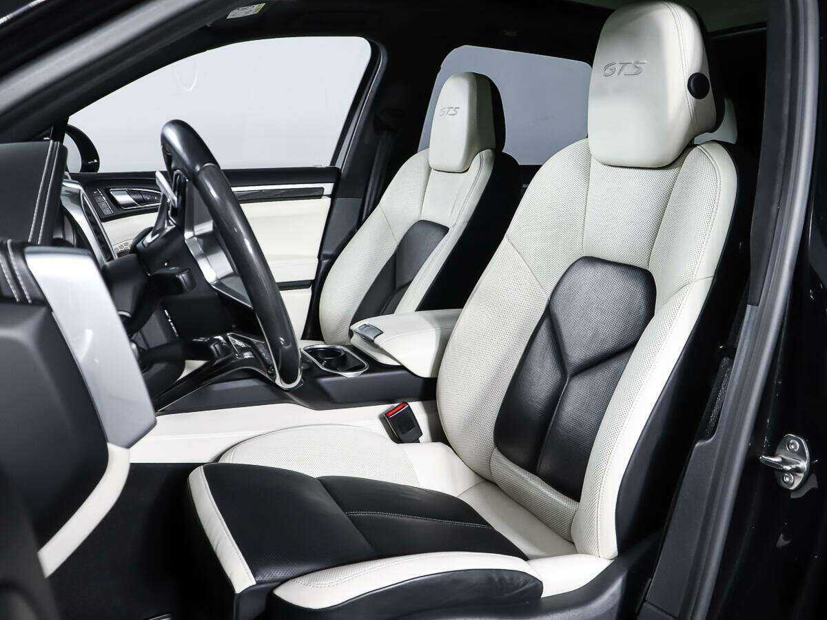 Купить Porsche Cayenne с пробегом. Фото: #23