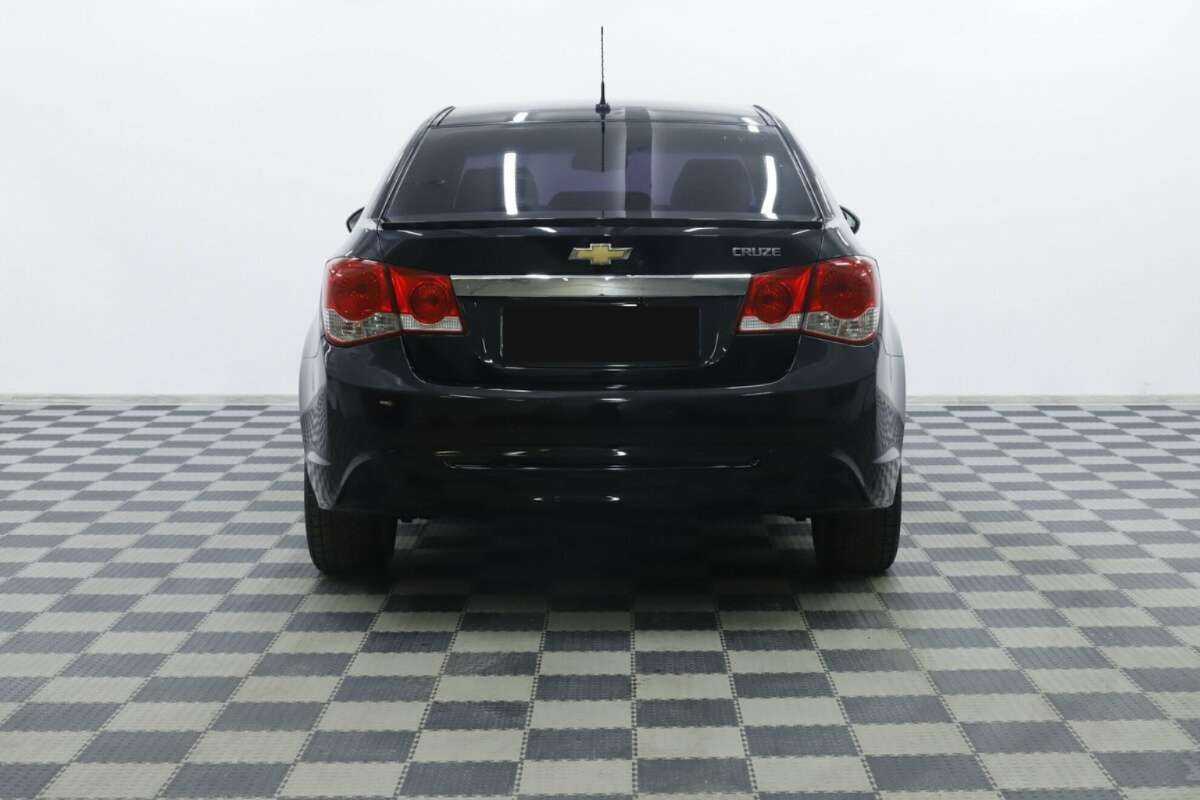 Купить Chevrolet Cruze с пробегом. Фото: #5