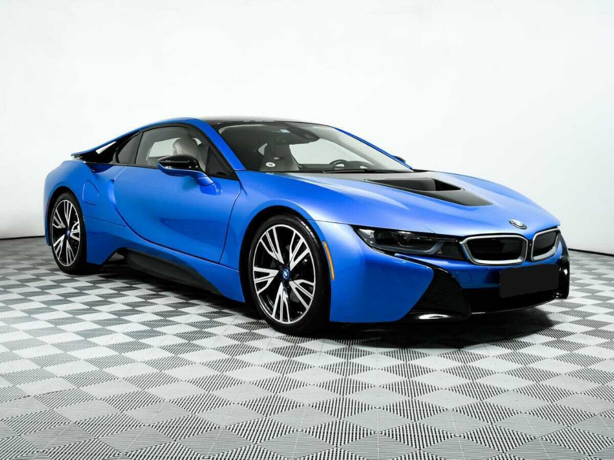 Купить BMW i8 с пробегом. Фото: #2