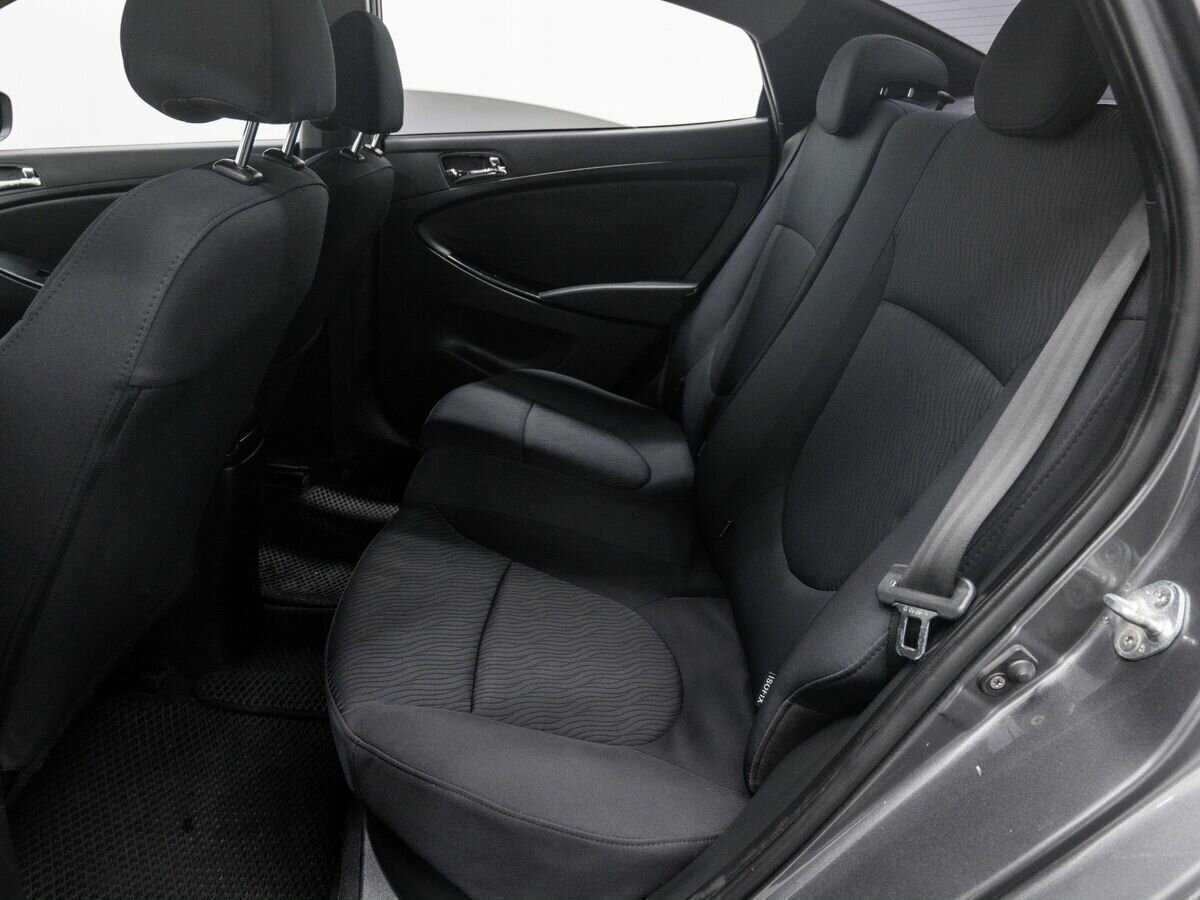 Купить Hyundai Solaris с пробегом. Фото: #11