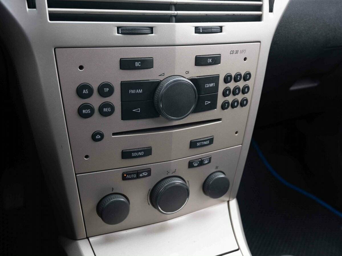 Купить Opel Astra с пробегом. Фото: #17